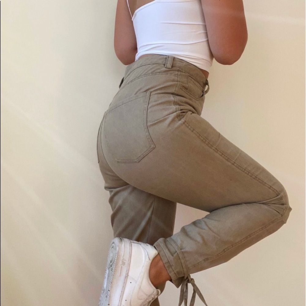Rehab Women's Boyfriend Jeans in Olive Tan